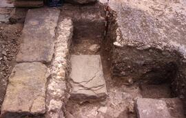 Galerie Ouest Sondage arc G3. Moitié sud du sondage (à gauche le forum).