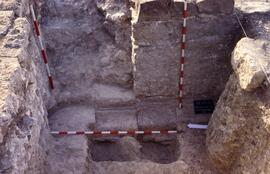 Terrasse Forum (S. T3)/Escalier. Podium (T3). Vue de l'est.