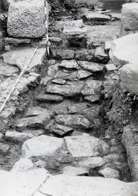 Belo oct. 1979. B 9. Sondage S 8, 2e sol dallé (SOL III).