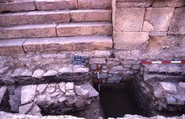 Galerie ouest Sondage G1. Sondage devant escalier du passage H.