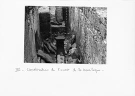 XII - Canalisation de l'ouest de la basilique.