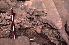 Marché. Édifice aux deux escaliers/Sondage 8.