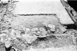 Salle D/Galerie occidentale/Passage entre E et F.