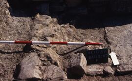 Bâtiment F. Sondage F1. Sous escalier NE.