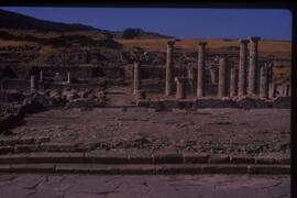 Place méridionale et basilique.