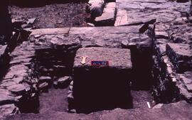 Marché. Édifice aux deux escaliers/Sondage 2.