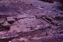 Monument à abside Sud.