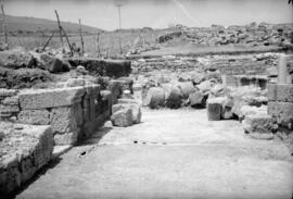 Forum. Portique ouest.