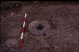 Bâtiment F. Basé au centre du pronaos.