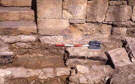 Galerie ouest Sondage G1. Sondage devant escalier du passage.