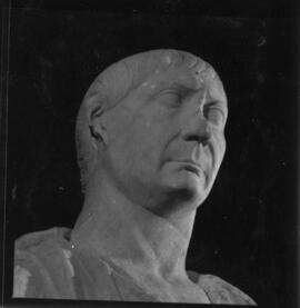 Statue de Trajan / Estatua de Trajano.