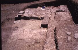 Passage H (H3). Maison, cardo et passage. Vue du nord.