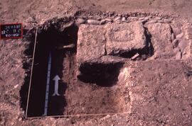 Marché. Édifice aux deux escaliers/Sondage 11.