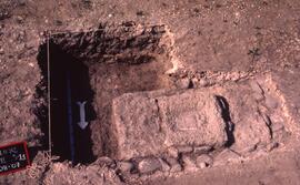 Marché. Édifice aux deux escaliers/Sondage 11.