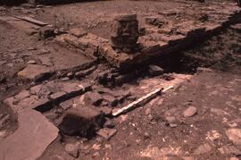 Édifice aux deux escaliers/Sondage 1.