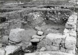 Belo oct. 1979. C 9- boutique I. Vue du Sud vers le Nord.