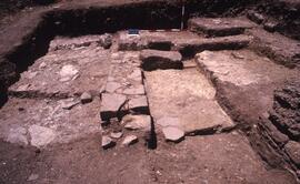 Passage H (H3). Passage maison et cardo. Vue de l'est.