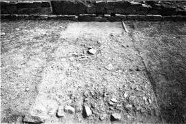 Salle D/Passage H/Forum piédestral.