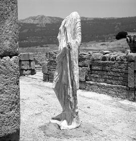 Statue ♀ Basilique Belo.