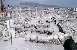 Basilique (vue de l`ouest).