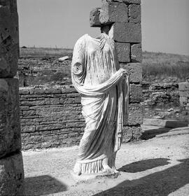Statue ♀ Basilique Belo.
