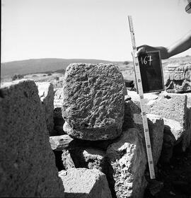 Blocs chapiteaux Basilique Belo/167.
