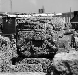 Blocs chapiteaux Basilique Belo/160.