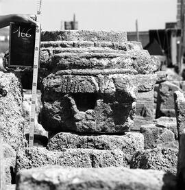 Blocs chapiteaux Basilique Belo/160.