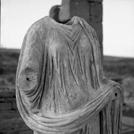 Statue ♀ Basilique Belo.