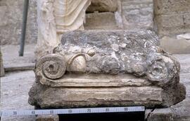 Basilique. Chapiteau 1er ordre.