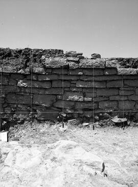 Secteur Dupré. Salle VIII N et E. Secteur Dupré S.8. Mur nord. Façade sud.